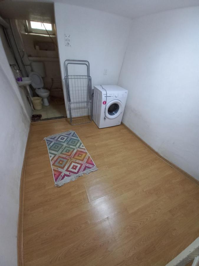 Bella Apartment Skopje Buitenkant foto